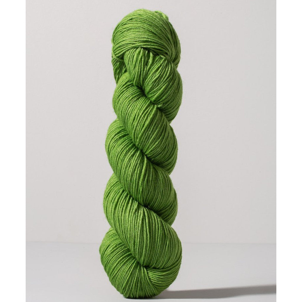 Gusto Wool Core Fingering 1019 - a grass-green colorway
