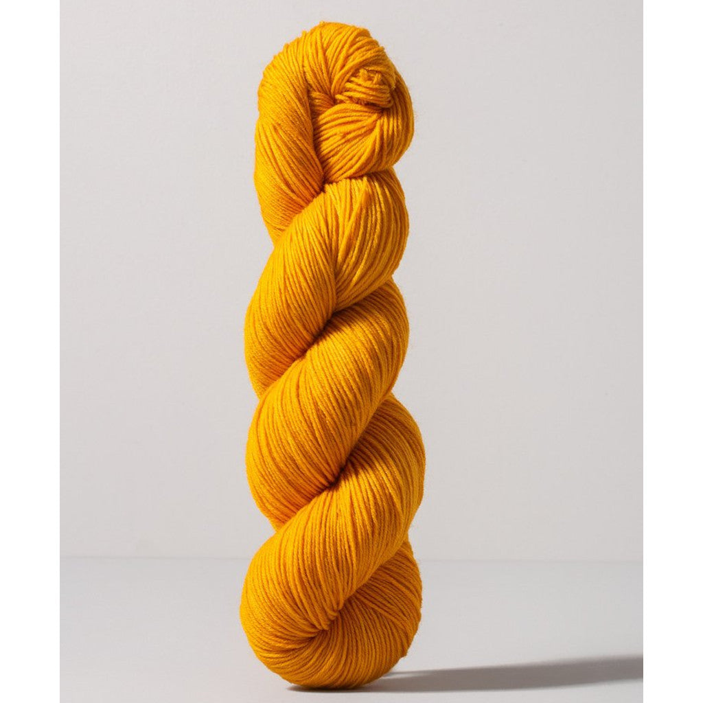 Gusto Wool Core Fingering 1023 - an orange-yellow colorway