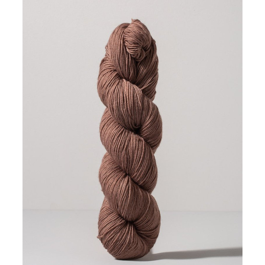 Gusto Wool Core Fingering 1052 - a brown colorway