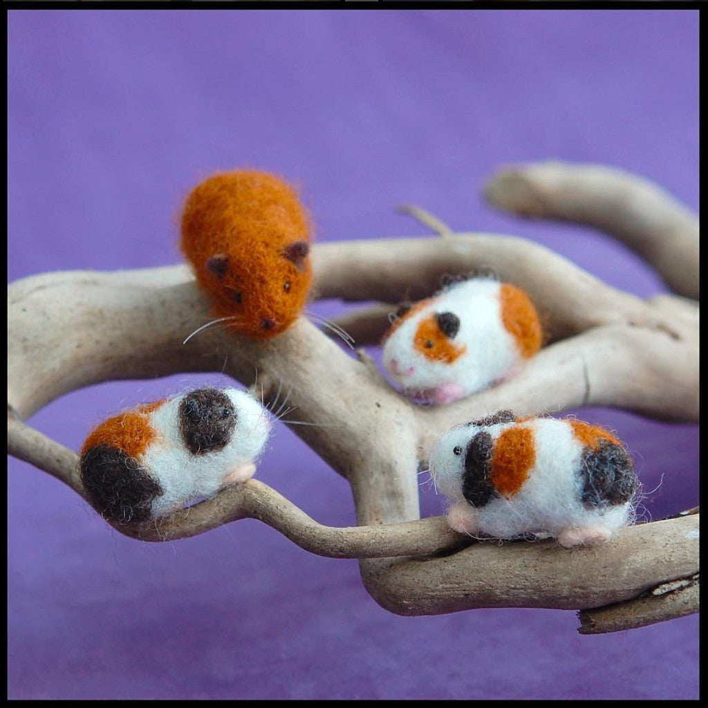 Woolpets guinea pigs needle felting kit - guinea pigs in white, brown and orange
