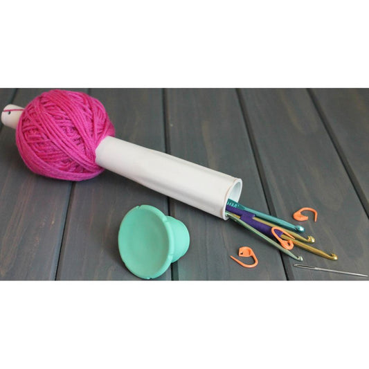 Prym The Yarn Valet Yarn Ball Winder 2" x 2" x 9.5" - Paradise Fibers