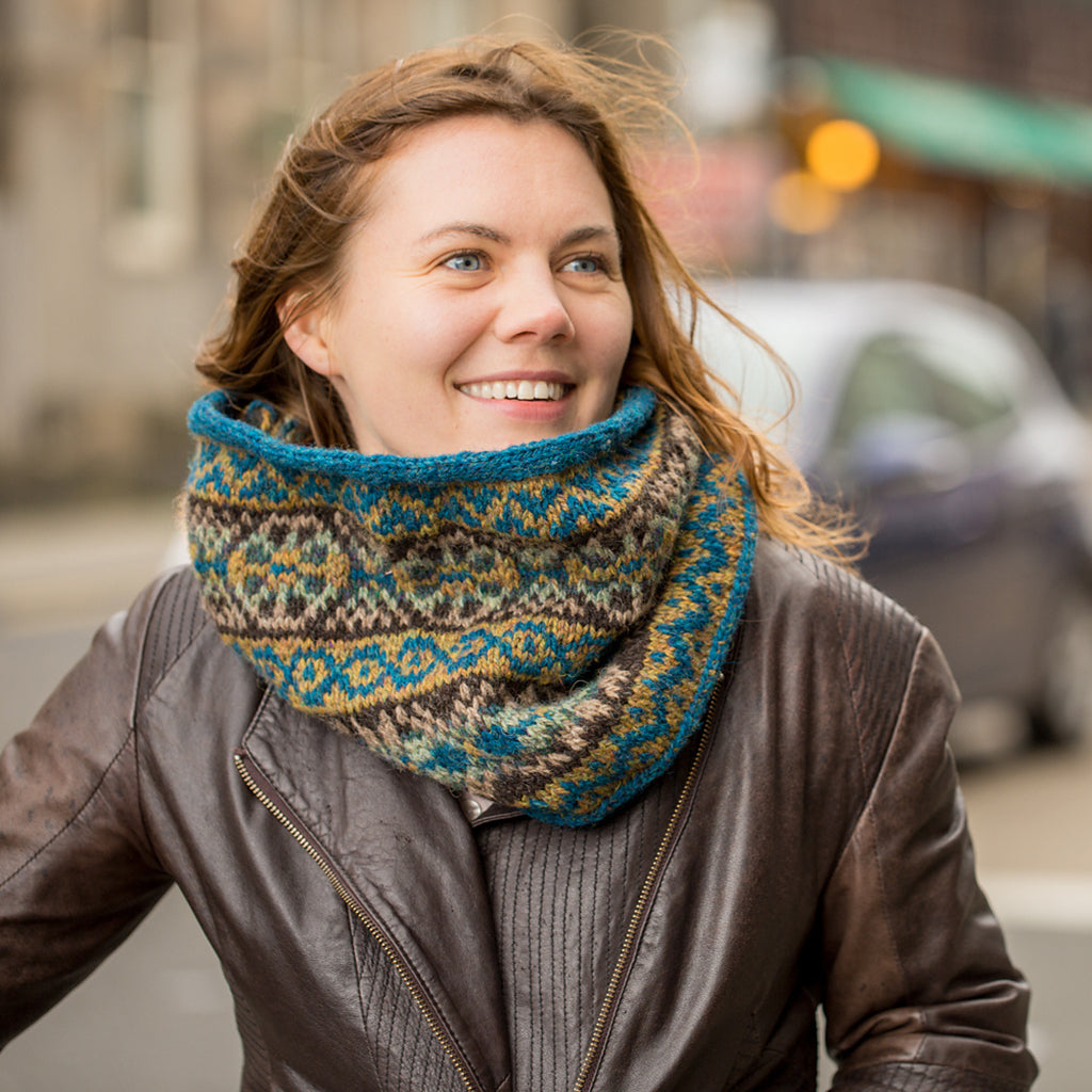 Pyukkleen Cowl Kit in Shetland Heather-Kits-Scenic Shetland-