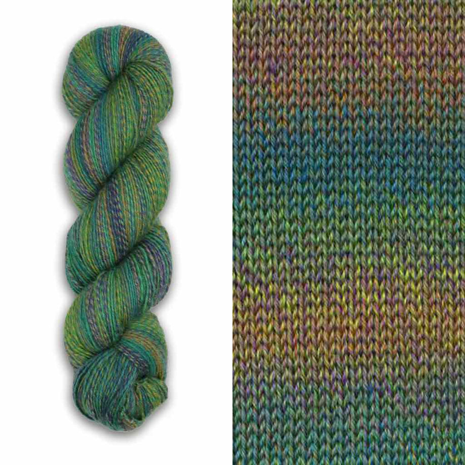Moon Waves Chunky Yarn for Arm Knitting Crochet Making Blanket Pets  House(Light Blue)