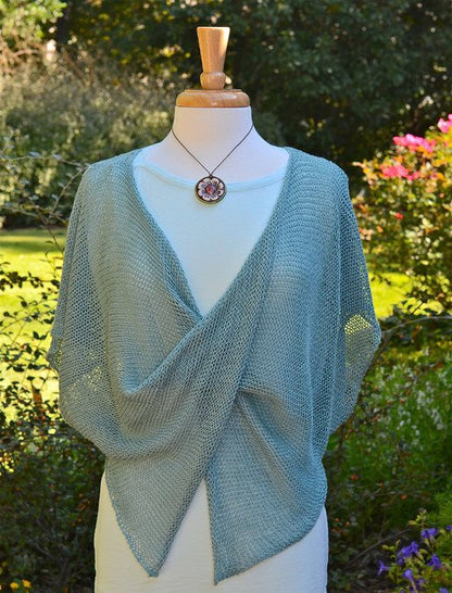 SKnitsB Twisted Top Pattern - Paradise Fibers